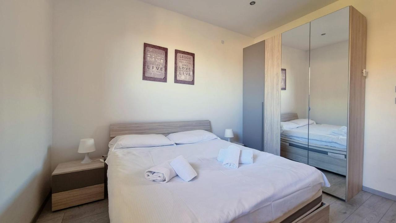 Crispi 85 - Air Conditioner - Teatro Rossetti Apartment Triest Exterior foto